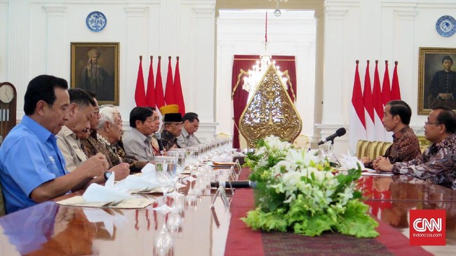 Para jenderal pimpinan purnawirawan dari TNI dan Polri mendatangi Presiden RI Joko Widodo di Istana dan menyampaikan kesetiaan terhadap Pancasila.