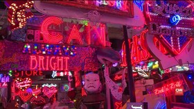 Tren Retro Hidupkan Seni Lampu Neon London