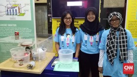 Tong Sampah Pintar Karya Siswi SMA Malang