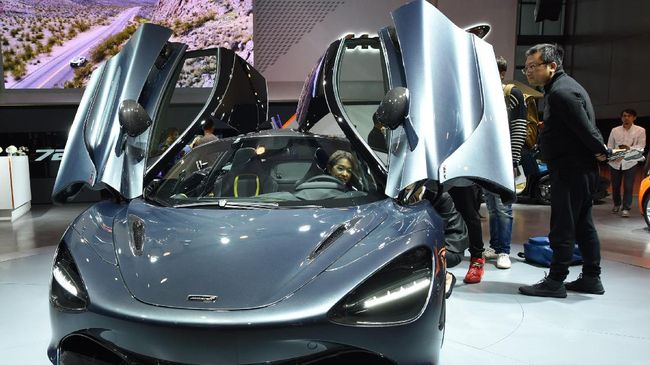 McLaren 720S, si Cantik Bertenaga Monster Resmi Mengaspal