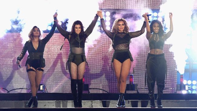 Setelah enam tahun bersama, Fifth Harmony memutuskan untuk bubar sementara alias rehat demi karier masing-masing.