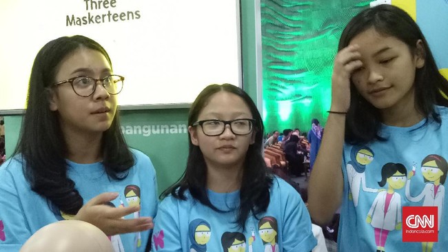 Siswi SMA Plus Pembangunan Jaya Jakarta memenangi kompetisi L'Oreal Girl in Science 2017 dengan inovasi masker antipolusi udara yang unik.