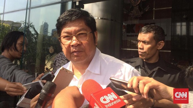 Usai diperiksa KPK, Laksamana Sukardi mengatakan Sjamsul mendapat surat keterangan lunas (SKL) dari BPPN atas persetujuan Komite Kebijakan Sektor Keuangan.