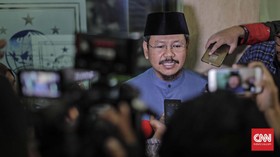 Eks Jubir HTI Sebut Menag Tak Berakal Batasi Penggunaan Cadar