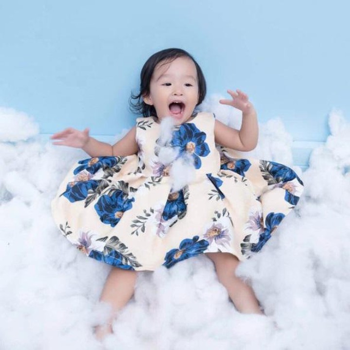 <p>Meski simpel, gaya Thalia, putri presenter Ruben Onsu, juga seperti princess lho. Princess yang sedang di atas awan. Keren deh! (Foto: Instagram @Sarwendah29)</p>