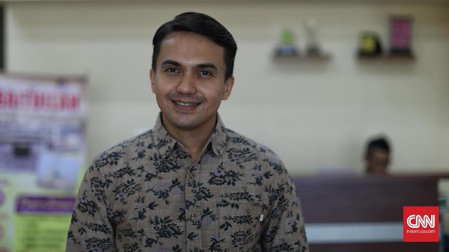 Quick Count Lingkaran Survei Indonesia (LSI) menyatakan Dadang Supriatna-Sahrul Gunawan meraih 56,53 persen perolehan suara di Pilkada Kabupaten Bandung.