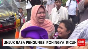 Status Kependudukan Tidak Jelas, Pengungsi Rohingnya Demo