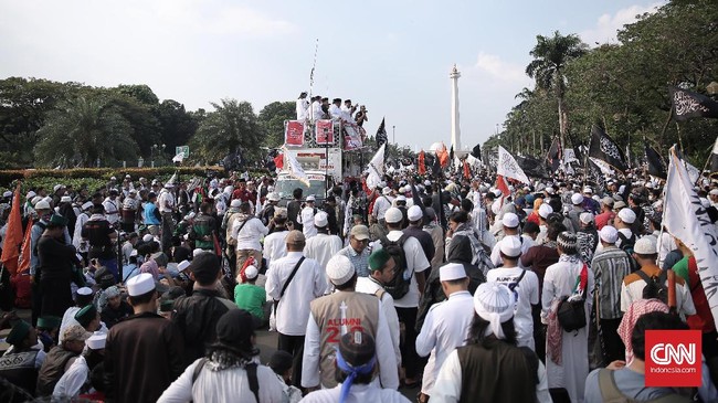 Aksi 299 berupaya mengingatkan masyarakat soal bahaya komunisme. Segala kegiatan yang diduga terkait komunisme dianggap perlu dilarang.