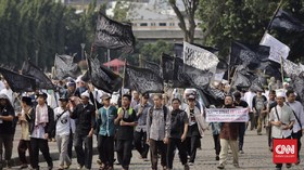 Polisi Alihkan Arus Kendaraan Antisipasi Aksi 287