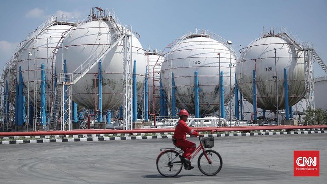 Pemerintah tengah mengkaji upaya untuk membuka keran impor gas sebagai salah satu cara mencukupi kebutuhan gas dalam negeri.