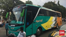 Massa Aksi 287 Bubar, Belasan Bus Tinggalkan Istiqlal