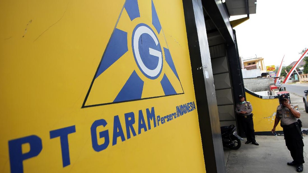 Polemik Garam di Negeri Maritim
