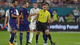 Ivan Rakitic Klaim Dihina Wasit El Clasico