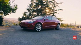 Tesla Model 3 Segera Diserahkan ke Pembeli
