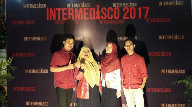 Tim mahasiswa dari Fakultas Kedokteran (FK) UGM menjuarai kompetisi ilmiah Interfaculty of Medicine Scientific Competition (INTERMEDISCO).