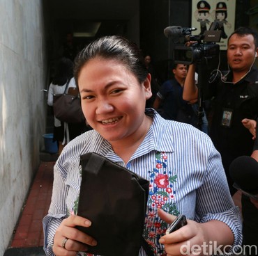 Akhirnya Muncul, Olivia Nathania Anak Nia Daniaty Bantah Tipu Ratusan CPNS