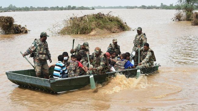 Puluhan Orang Tewas Akibat Hujan Lebat Guyur Sri Lanka dan India