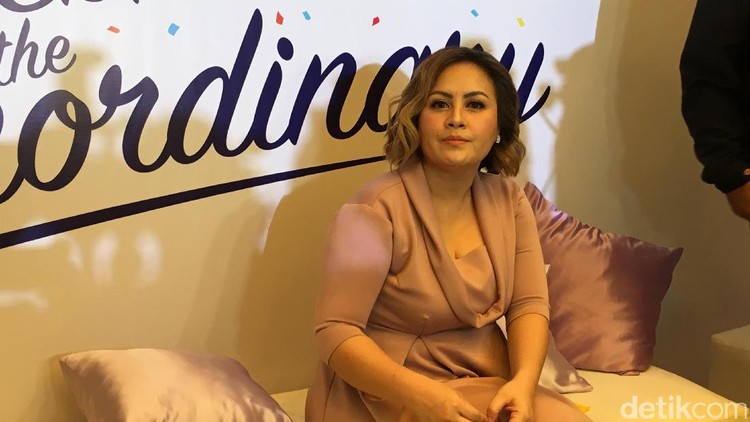 Cynthia Lamusu punya cerita nih Bun soal dukungan sang suami, Surya Saputra, sehingga dia makin pede menyusui. Wah, apa tuh?