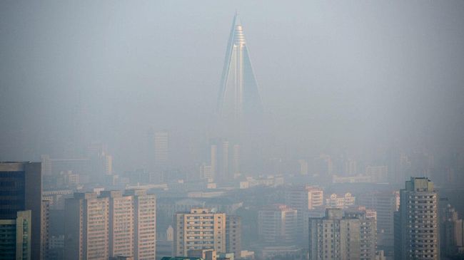 Megah dan mewah. Tapi Hotel Ryugyong juga merupakan hotel paling sepi tamu di dunia. Misteri dan malapetaka meliputi eksistensi hotel ini.