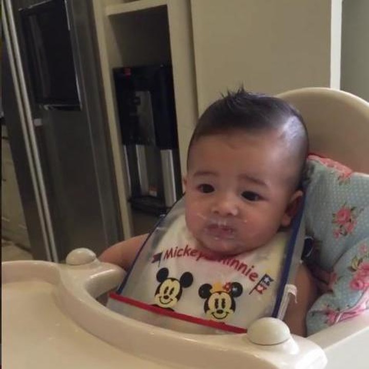 <div>Arsya Hemansyah, Anak kedua Ashanti ini lucu banget ya, Bun. Hi hi mulutnya belepotan tuh. (Foto: Instagram @arsya.hermansyah)</div>