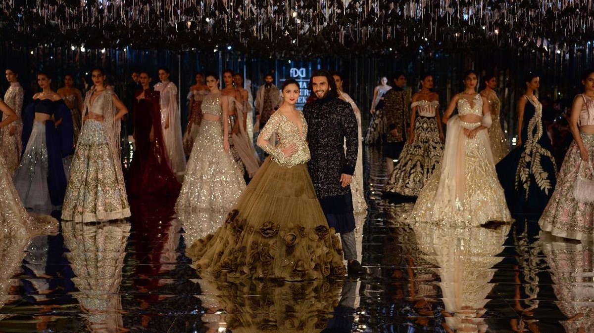 Foto: Mengintip Tren Gaun Couture India 2017