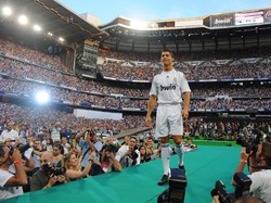 MU Terima Tawaran Real Madrid untuk Ronaldo: 11 Juni, 13 Tahun Lalu