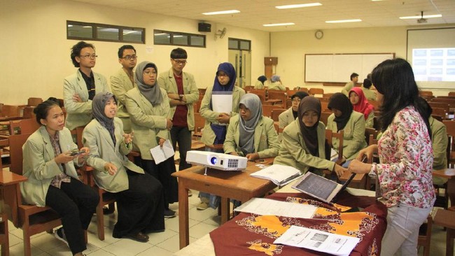 UGM berhasil menempatkan tim terbanyak di Pekan Ilmiah Mahasiswa Nasional di Makassar, 23-28 Agustus mendatang. Simak persiapannya.