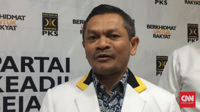 Tim advokasi hukum DPP PKS berencana nmengajukan peninjauan kembali terhadap putusan Mahkamah Agung yang menolak kasasi PKS terkait perkara Fahri Hamzah.
