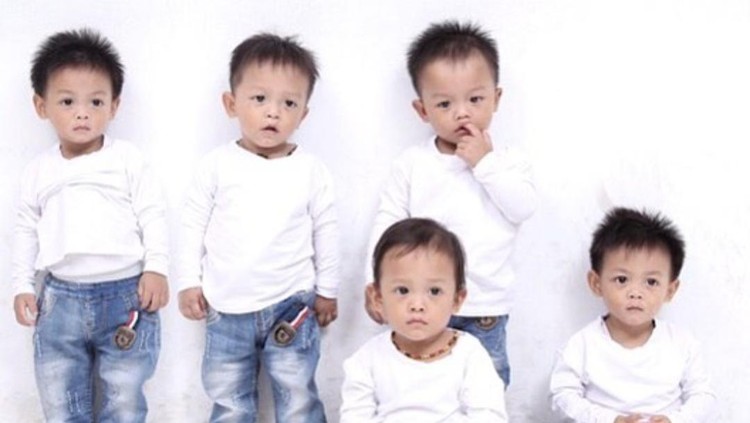 Ibu ini punya pengalaman hebat. Dia berjuang keras memberikan ASI pada kelima anak kembarnya.