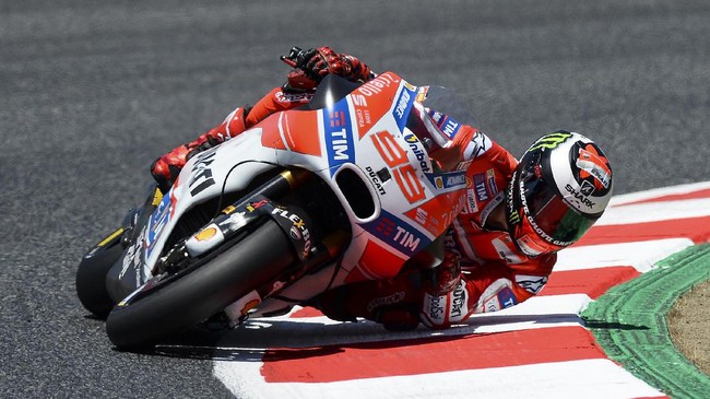Pada musim balap 2018, Ducati akan mengandalkan motor Desmosedici GP 18 yang disebut Lorenzo lebih modern dan kian mengikuti perkembangan teknologi.