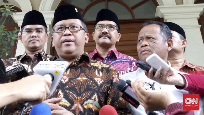 Sekjen PDIP, Hasto Kristiyanto mengatakan meski telah menerima permintaan maaf dari Arief, namun PDIP tetap melanjutkan kasusnya ke proses hukum.