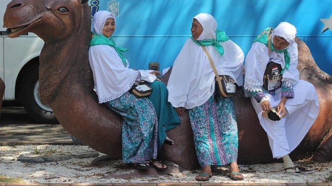 BPKH mengisyaratkan instrumen investasi lain untuk pengelolaan dana haji, antara lain deposito, emas, dan Surat Berharga Syariah Negara.