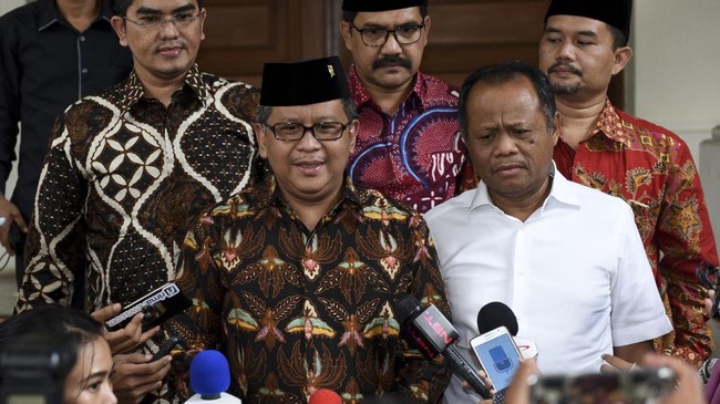 Pertemuan keduanya guna membahas calon pasangan gubernur dan wakil gubernur Jawa Timur jelang Pilkada serentak 2018.