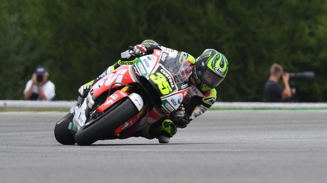 Pebalap LCR Honda, Cal Crutchlow, meyakini Marc Marquez telah menipu seluruh pebalap MotoGP pada balapan GP Republik Ceko di Sirkuit Brno, Minggu (6/8).