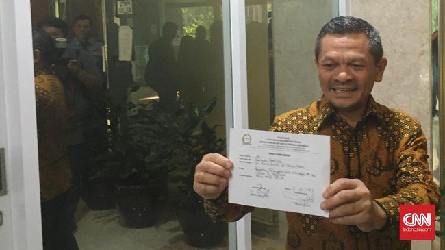 PKS dan GM Demokrat Resmi Laporkan Viktor ke MKD Ketua Fraksi NasDem Viktor Laiskodat dilaporkan PKS dan Generasi Muda Demokrat ke Mahkamah Kehormatan Dewan atas pernyataannya terkait khilafah dan PKI.