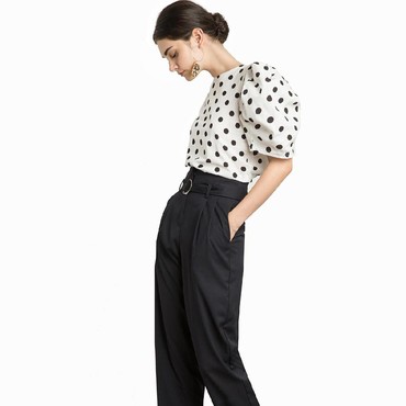 Tren Motif Polkadot, Ini Tips Mix & Match Agar Terlihat Elegancy