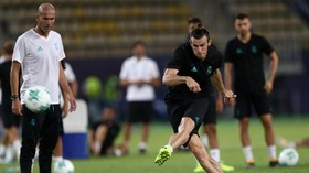Zidane Kecewa Madrid Lepas Ronaldo dan Pertahankan Bale
