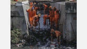 Menguak Limbah Restoran Biang Keladi Penyumbatan Saluran Air di DKI