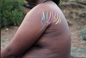 Foto Ketika Stretch Mark Para Bunda Terlihat Indah Dan Cantik Foto 1