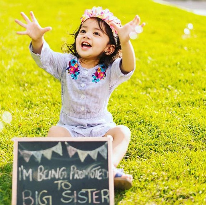 <div>Bunda, Ayah, Om, Tante, baca deh pengumuman yang aku tulis ini. (Foto: Instagram/ @melglam)</div><div> </div>