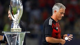 Mourinho Tuding Gol Casemiro Offside