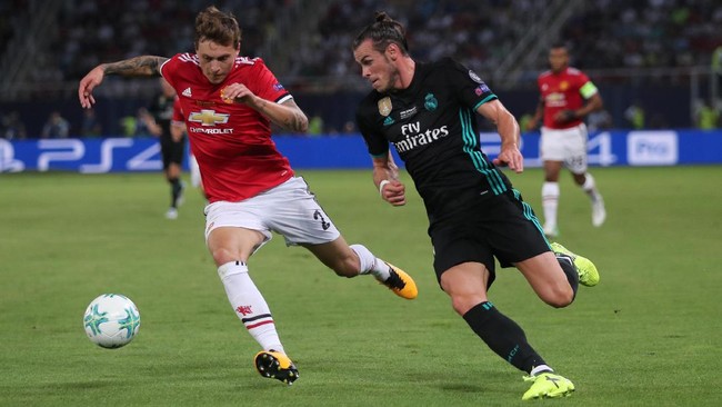 Presiden Real Madrid, Florentino Perez, mengkandaskan keinginan Manchester United yang berambisi merekrut penyerang bintang, Gareth Bale.