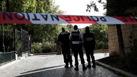 Perancis Tangkap Pelaku Penabrakan Tentara di Paris