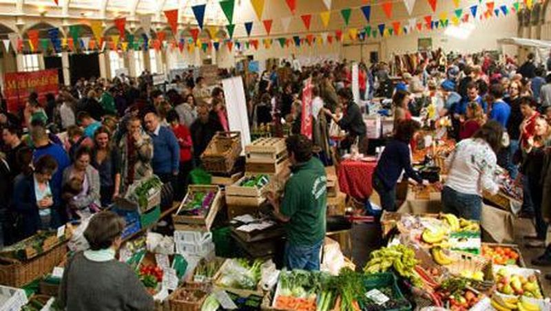 Bagi para pecinta kuliner, Anda tidak boleh melewatkan Aceh International Halal Food Festival (AIHFF).