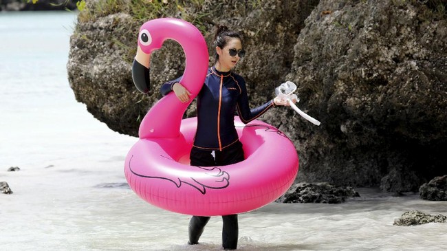 FOTO: Memandang Guam Sebelum Lenyap oleh Nuklir Korut
