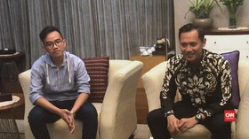 VIDEO: Keakraban Gibran Jokowi dan AHY di Istana