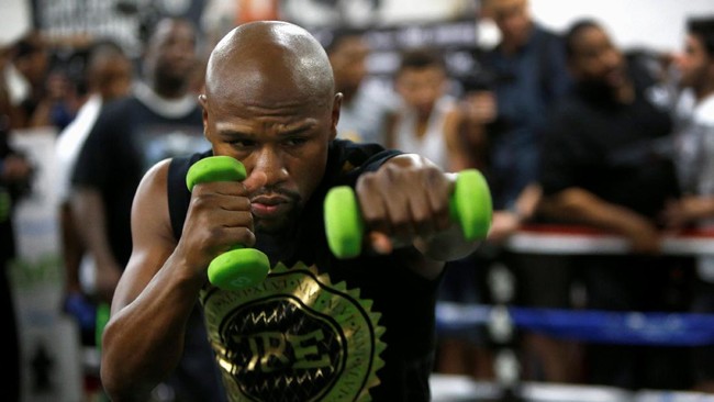 Floyd Mayweather Jr. menegaskan bahwa dirinya tak pernah berada dalam pesawat yang sama sepanjang tur konferensi pers beberapa minggu lalu.
