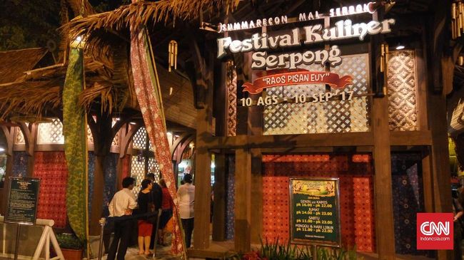 Festival Kuliner Serpong tahun ini mengusung aneka ragam makanan khas Jawa Barat, dari makanan ringan seperti kue cubit hingga bajigur, nasi cikur, dan lainnya.