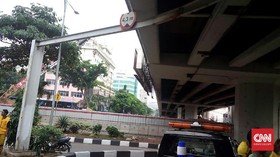 Tampak Retak, Jalan Layang Tendean Tak Rusak