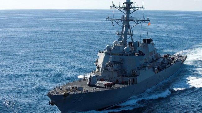 Komandan Armada Ketujuh AS dilaporkan bakal dicopot dari posisinya, menyusul kecelakaan USS John S McCain di Singapura dan serangkaian insiden sebelumnya.